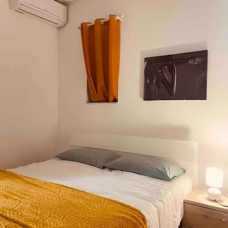 Centeraly Located Cozy In * Gzira